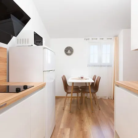 Marco Polo - M7 Second Floor - Mpolo Apartmán *